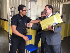 entrega-presente-navirai