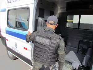 Agepen reforça equipes do COPE com entrega de viaturas para transporte de presos